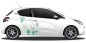 Preview: Autoaufkleber Ornament mit Schmtterling auf hellem PKW