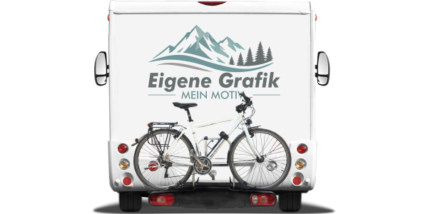 Preview: Autoaufkleber Eigenes Motiv mehrfarbig auf hellem Heck eines Kastenwagens