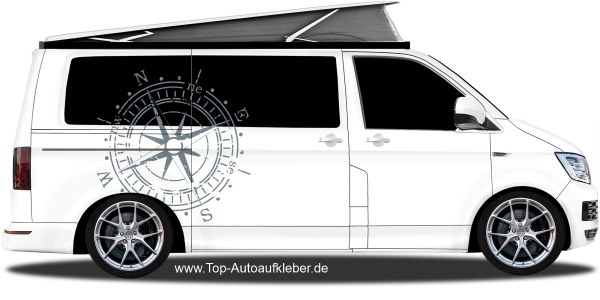 Autotattoo mit Kompass Motiv im Vintage Look