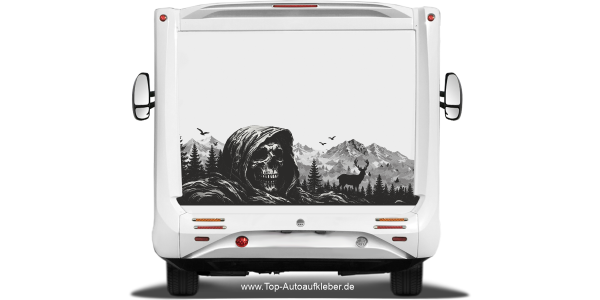 Mächtiges Bergmassiv als Aufkleber für den Camper