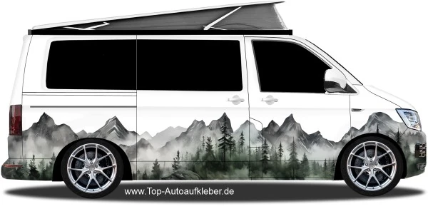 Campervan Aufkleber Nebel Berge auf Fahrzeugseite von Camper