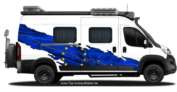 Autoaufkleber die europäische Flagge auf Fahrzeugseite von Camper