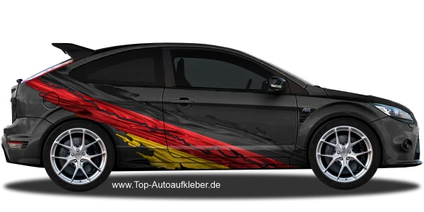 Die Deutsche Flagge auf Fahrzeugseite von dunklem PKW