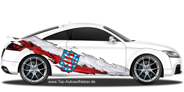 Die Flagge von Thüringen auf Fahrzeugseite von PKW
