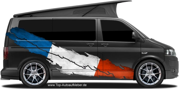 Klebefolie Frankreich Flagge Trikolore auf Fahrzeugseite von dunklem Camper Van