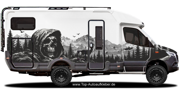 Preview: Klebefolie Bergmassiv mit Totenkopf auf hellem Reisaemobil