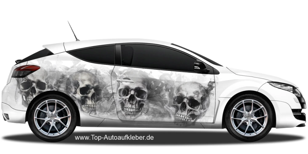 Autoaufkleber Totenschädel Gothic auf PKW in Wunschfarbe
