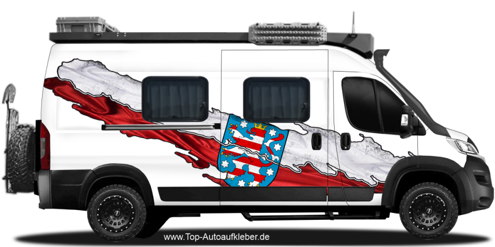Die Flagge von Thüringen auf Fahrzeugseite von Camper