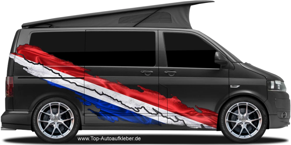 Die Flagge von Holland als Aufkleber auf Fahrzeugseite von dunklem Camper Van