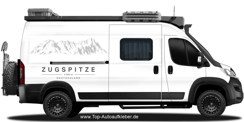 Wohnmobilaufkleber Zugspitze auf hellem Campervan