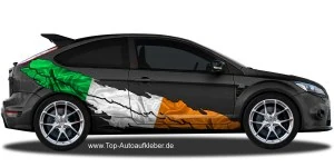 Mobile Preview: Die Flagge Irlands als Autoaufkleber auf dunklem Auto