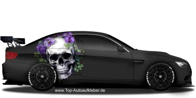 Autoaufkleber Totenkopf mit Blüten auf dunklem Sportwagen