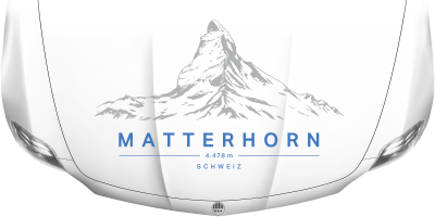 Wohnmobilaufkleber Matterhorn auf heller Motorhaube