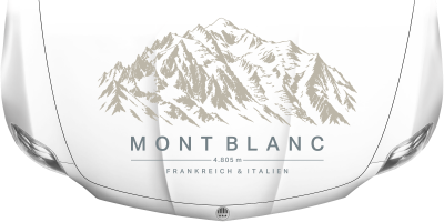 Wohnmobilaufkleber Mont Blanc auf heller Motorhaube